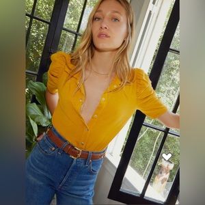 NWT- Ennis Nation LTD top in Mustard, size Medium. Adorable puff sleeves!!!